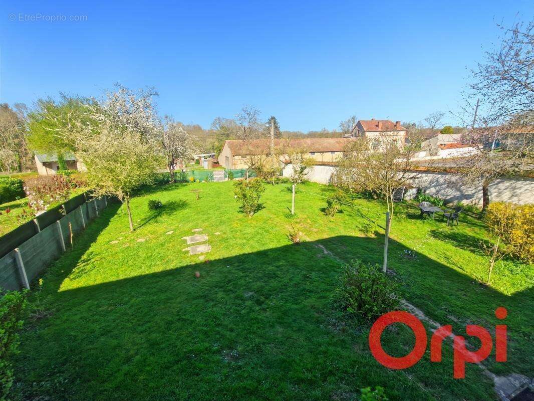 Maison à GROSSOUVRE