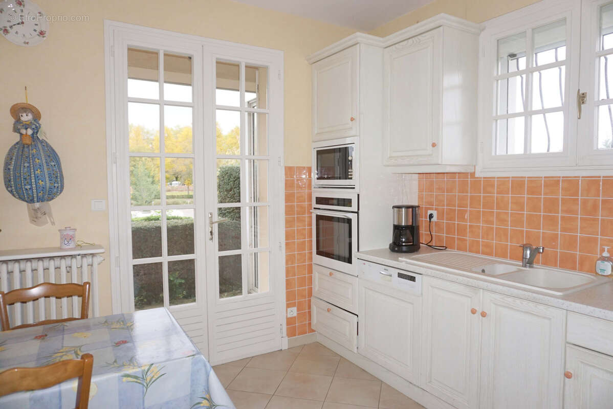 Maison à PARAY-LE-MONIAL