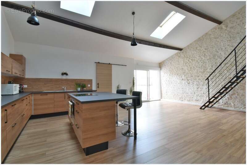 Maison à CHAMPNIERS