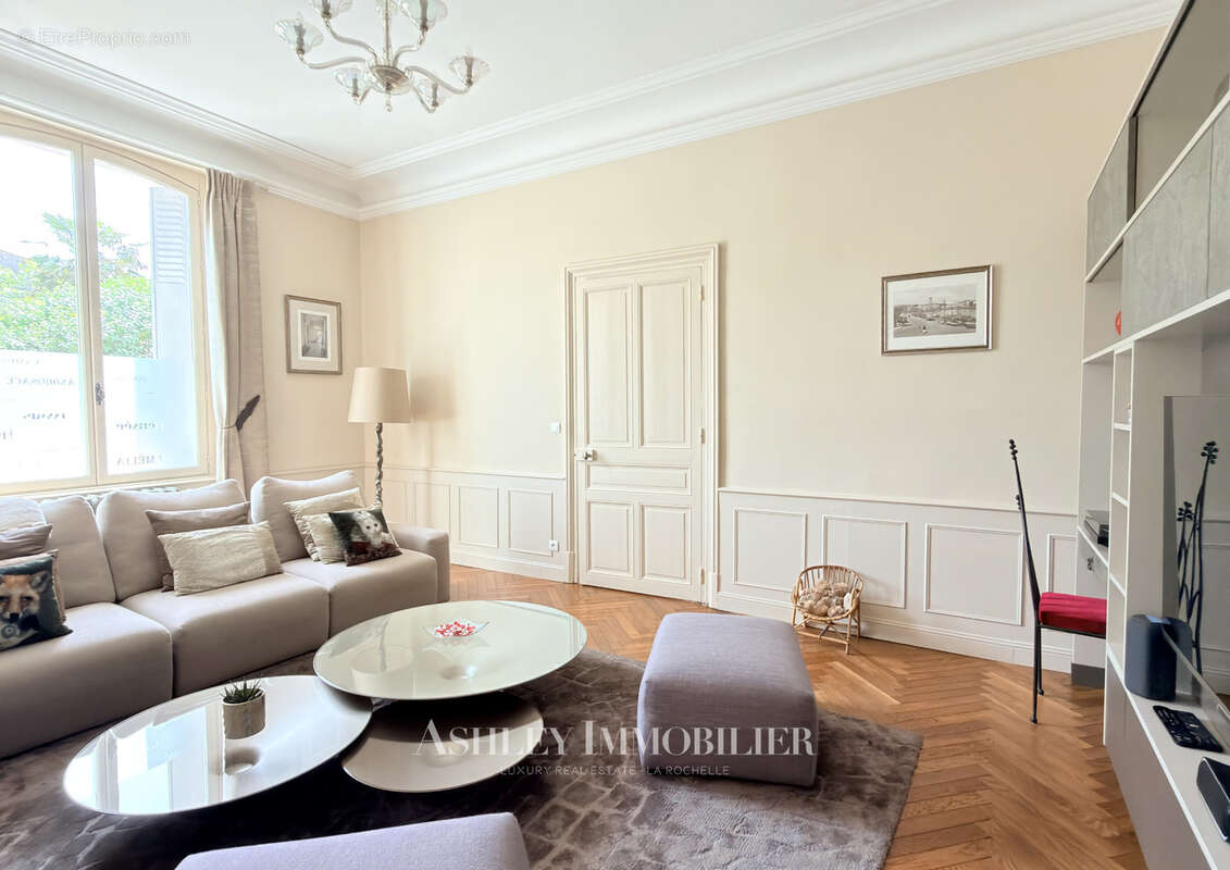 À vendre - rare maison charme 1930 - spa - jardin - 5 chambres - nieul-sur-mer - photo 7