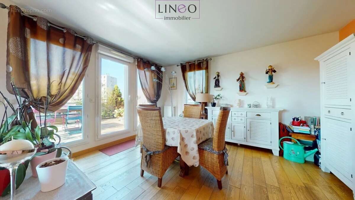 Appartement à CHOISY-LE-ROI