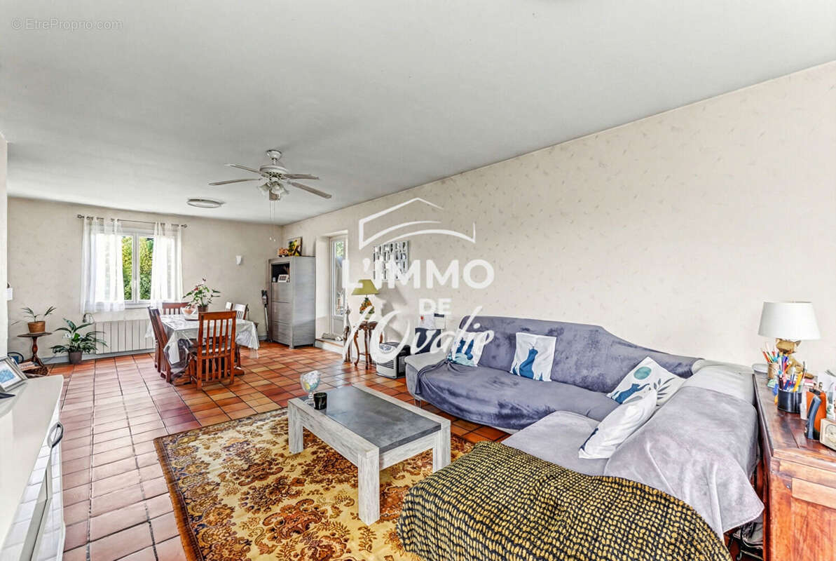 Maison à BRUGUIERES