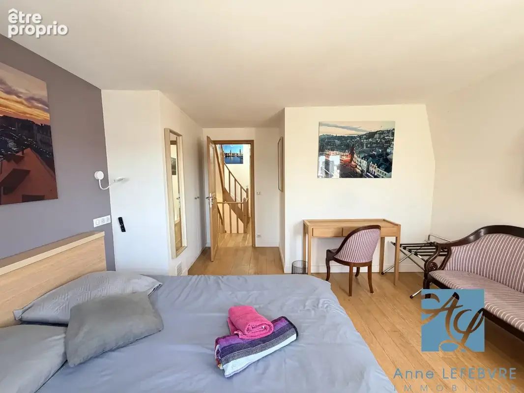GRANDE MAISON à fort investissement - photo 16