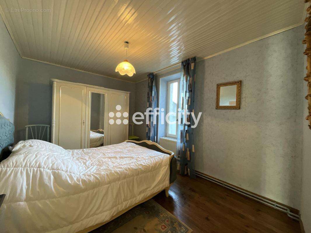 Maison à SAINT-PRIEST