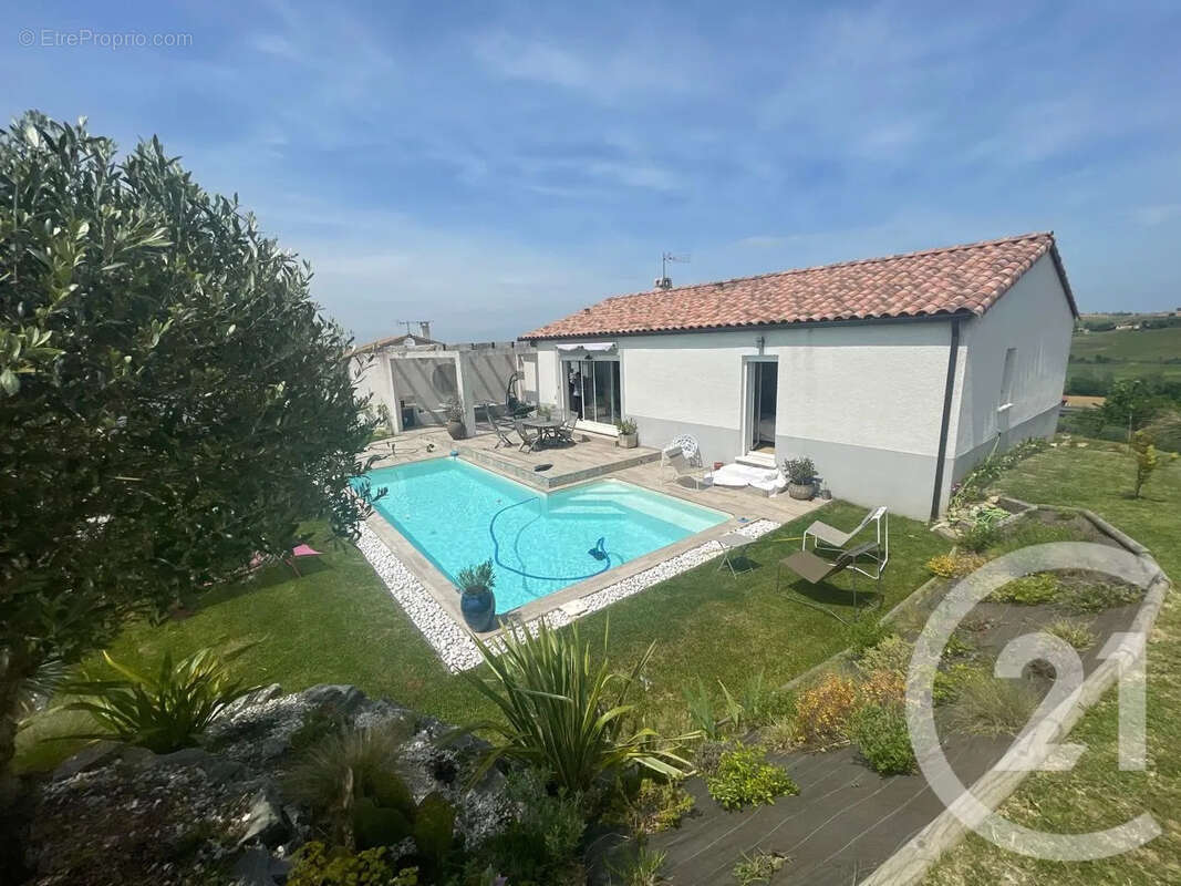 Maison à SALLES-SUR-L'HERS