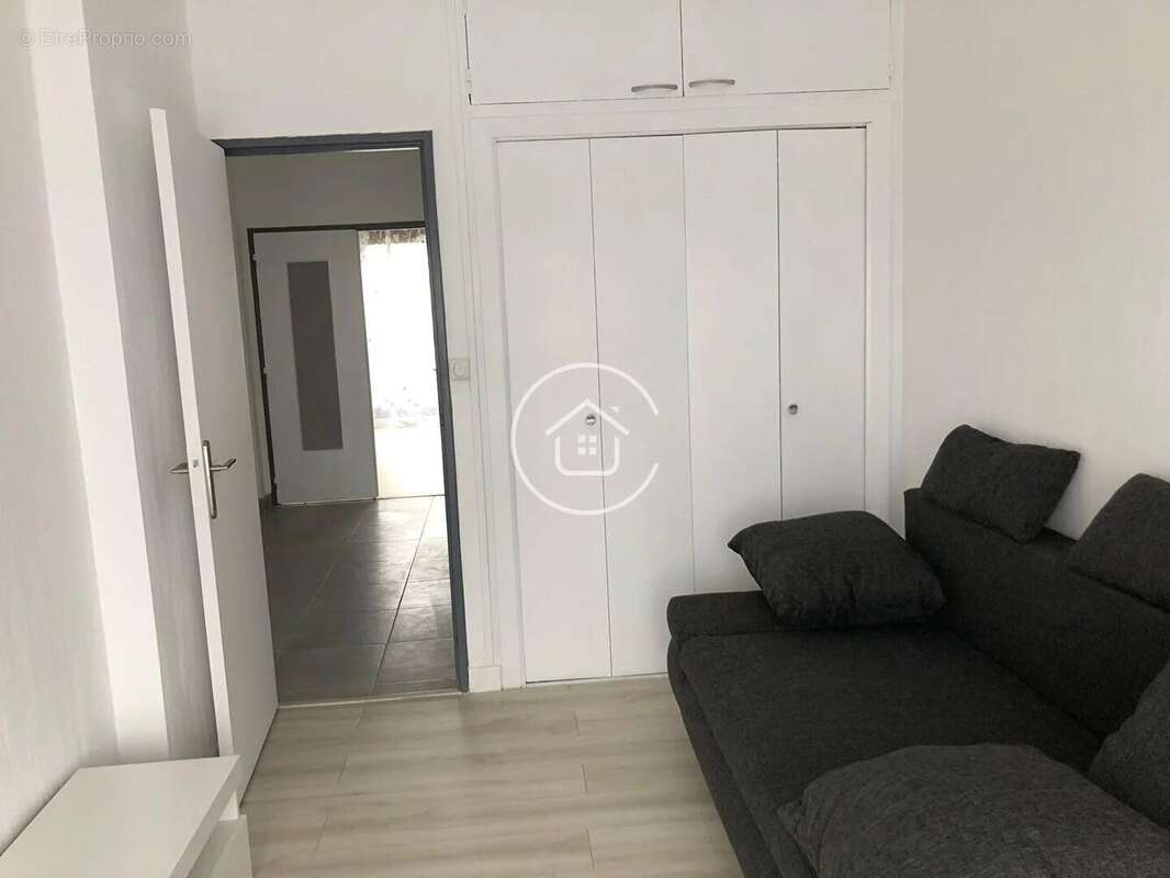 Appartement Blois 2 pièce(s) 43.83 m2 - photo 2
