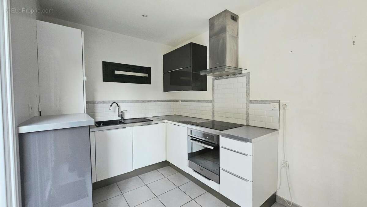 Maison à SAINT-ETIENNE-DU-ROUVRAY