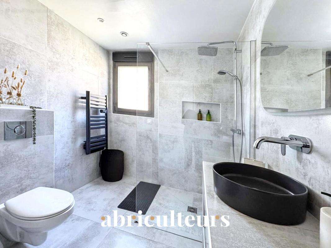 Maison familiale indépendante de 116 m² – 5 pièces – en vente à Plessis-Bouchard (95130) - photo 2