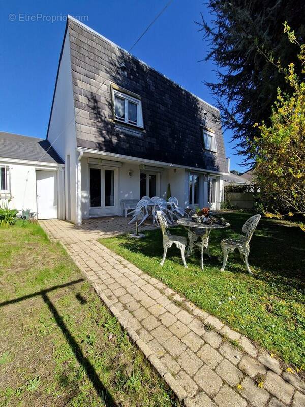 extérieur - Maison à REZE
