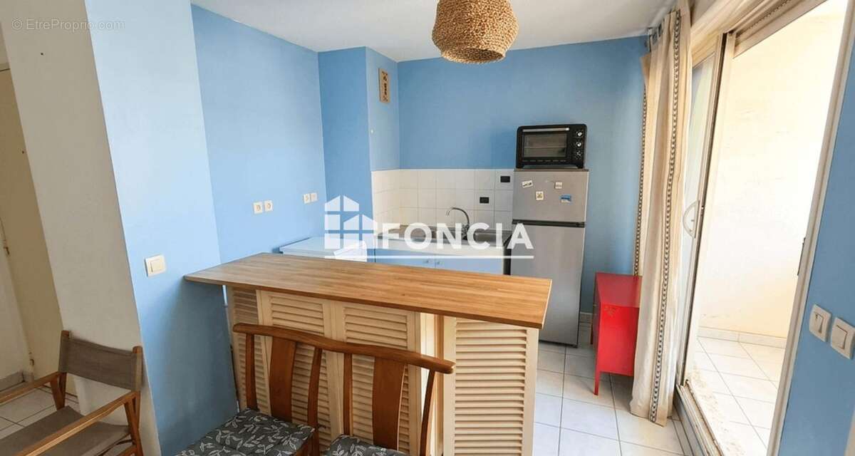 Appartement à MARSEILLE-4E