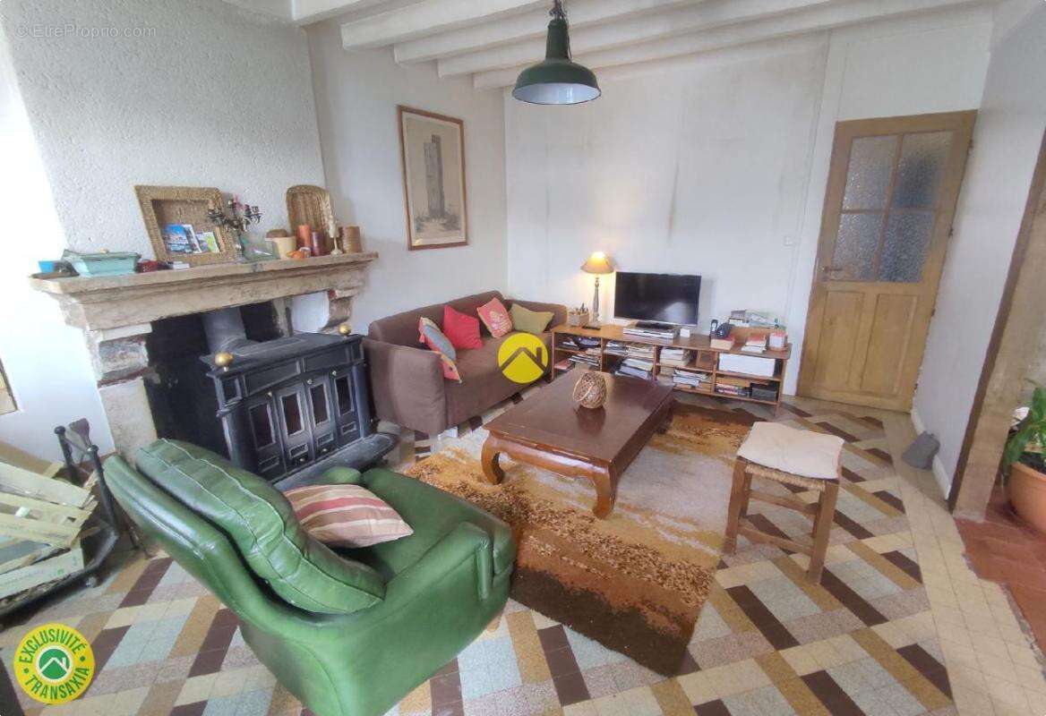 Maison à VAILLY-SUR-SAULDRE