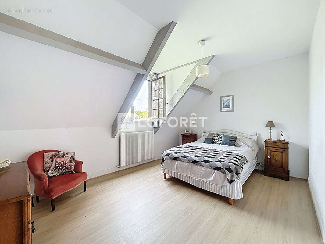 Maison à VERNEUIL-SUR-SEINE