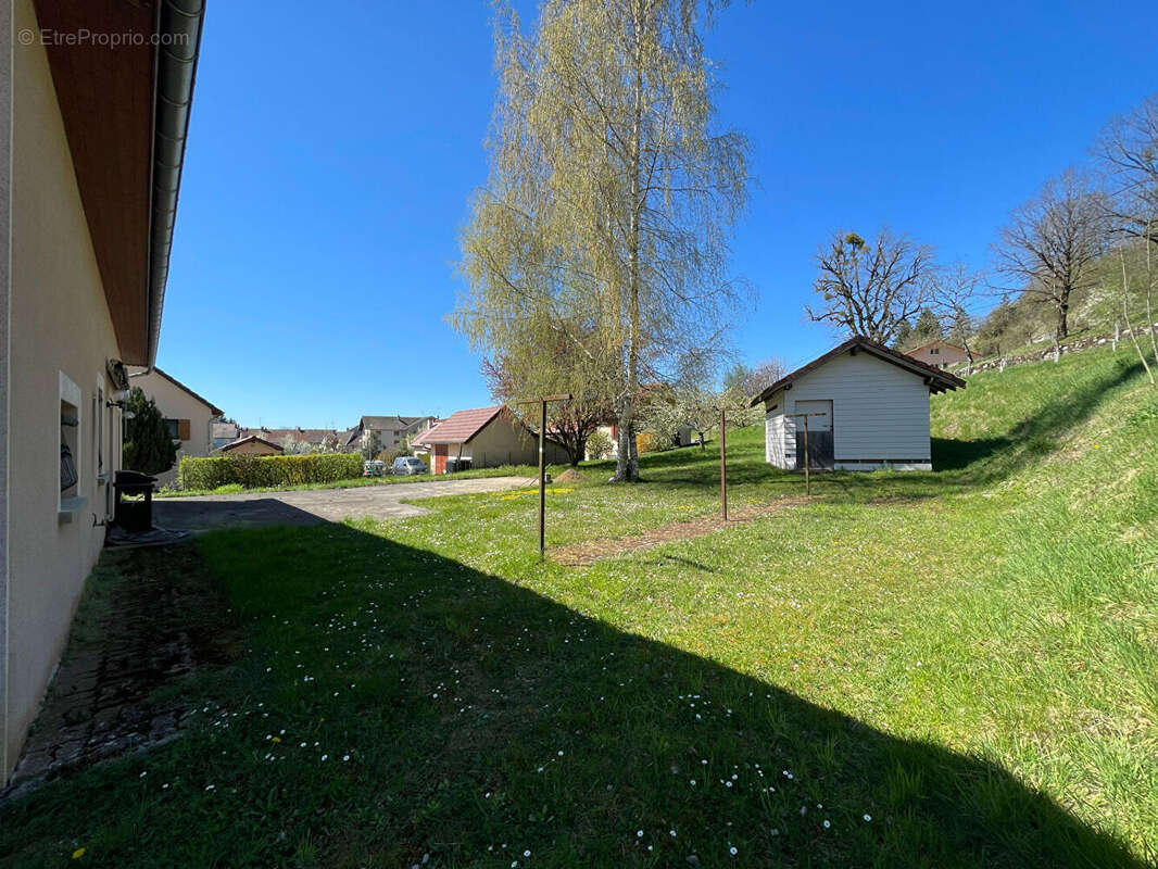 Maison à CLAIRVAUX-LES-LACS