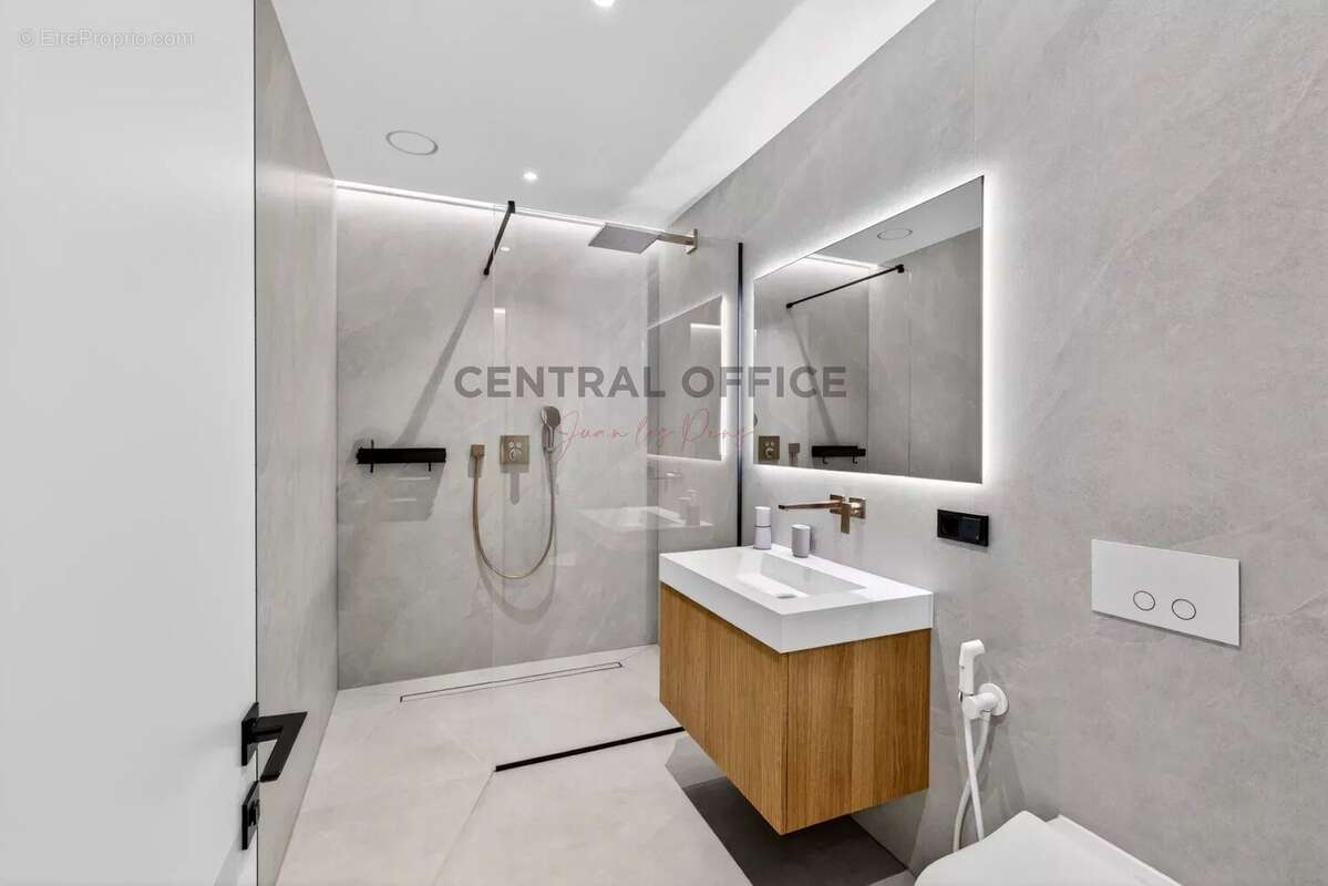 CAP D'ANTIBES- versant Ouest, villa contemporaine neuve d’exception dans un domaine privé - photo 28