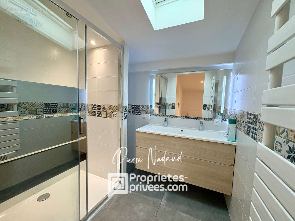 Maison à SAINT-EMILION