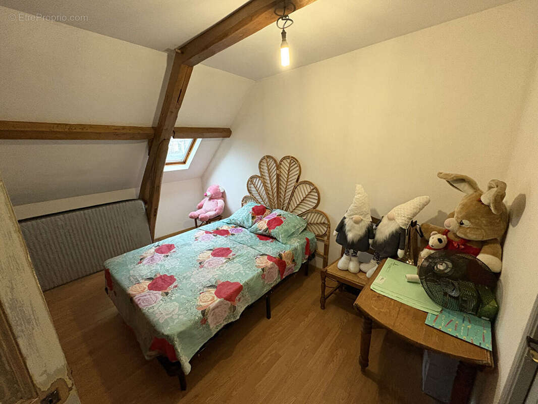 Maison à CHEVRESIS-MONCEAU