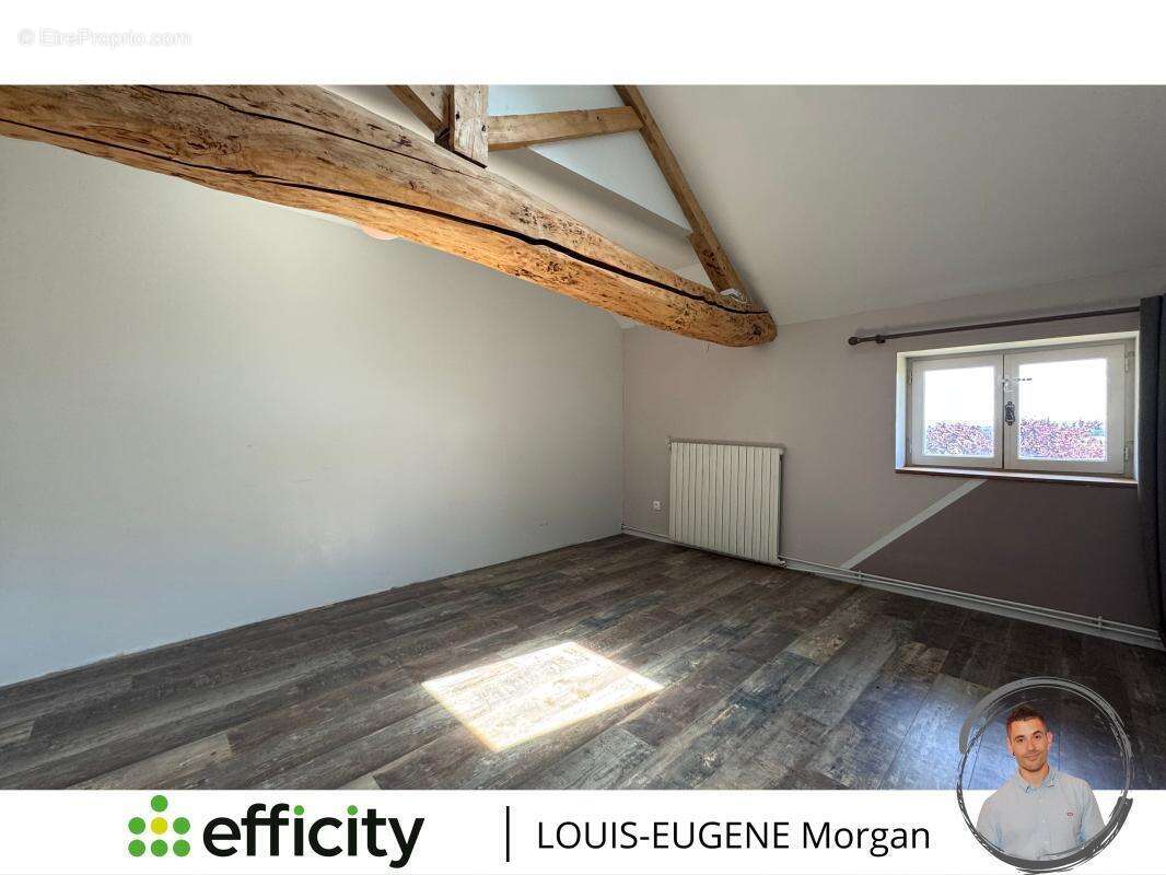 Maison à SAINT-JEAN-DE-SAUVES