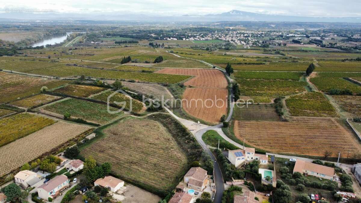 Terrain à SAINT-GENIES-DE-COMOLAS