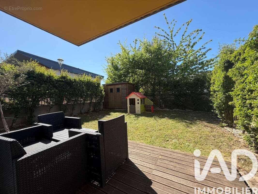 Photo 2 - Appartement à SAINTE-GENEVIEVE-DES-BOIS