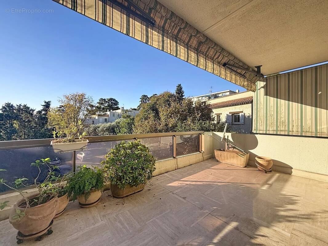 Appartement à LE CANNET