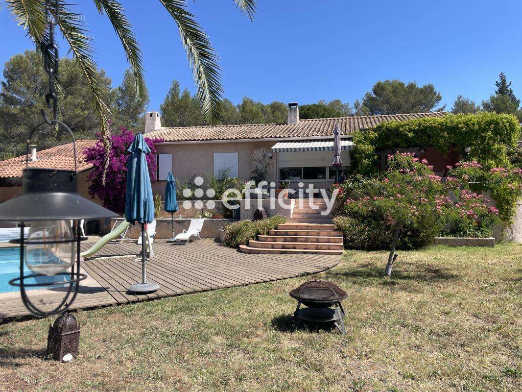 Maison 141 m² à Roquebrune-Sur-Argens  - photo 21