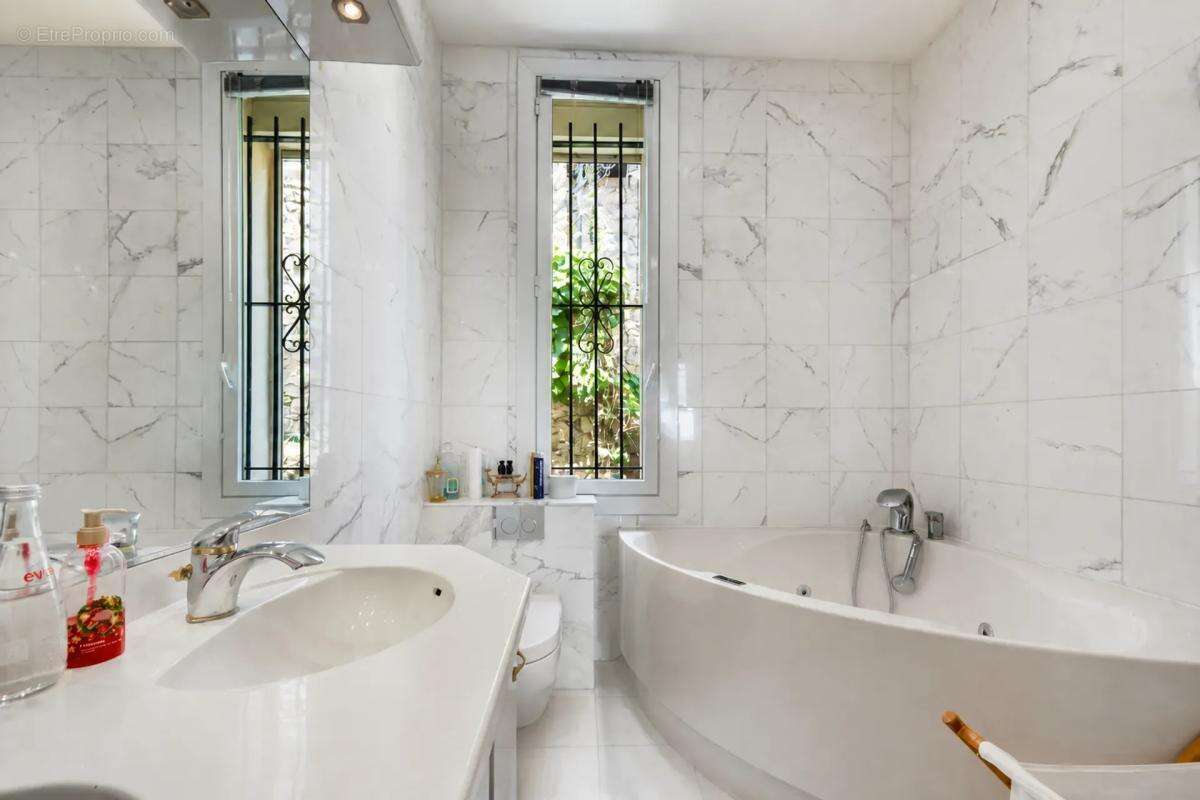 Maison de 7 pièces de 170 m² à Roquebrune-Cap-Martin - photo 11