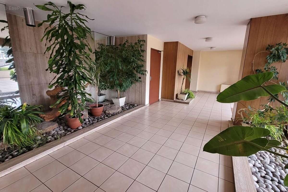Appartement à MAISONS-ALFORT
