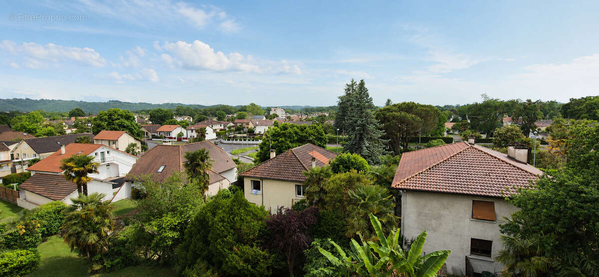 Appartement à BILLERE