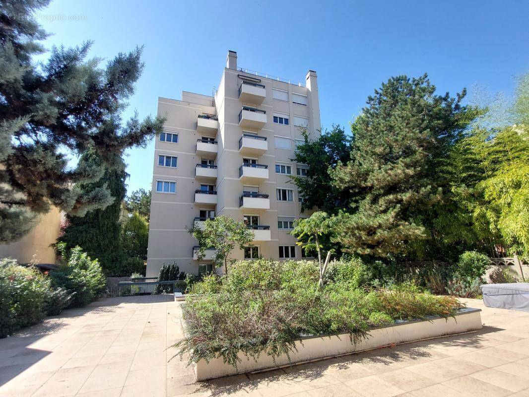 Appartement à LYON-1E