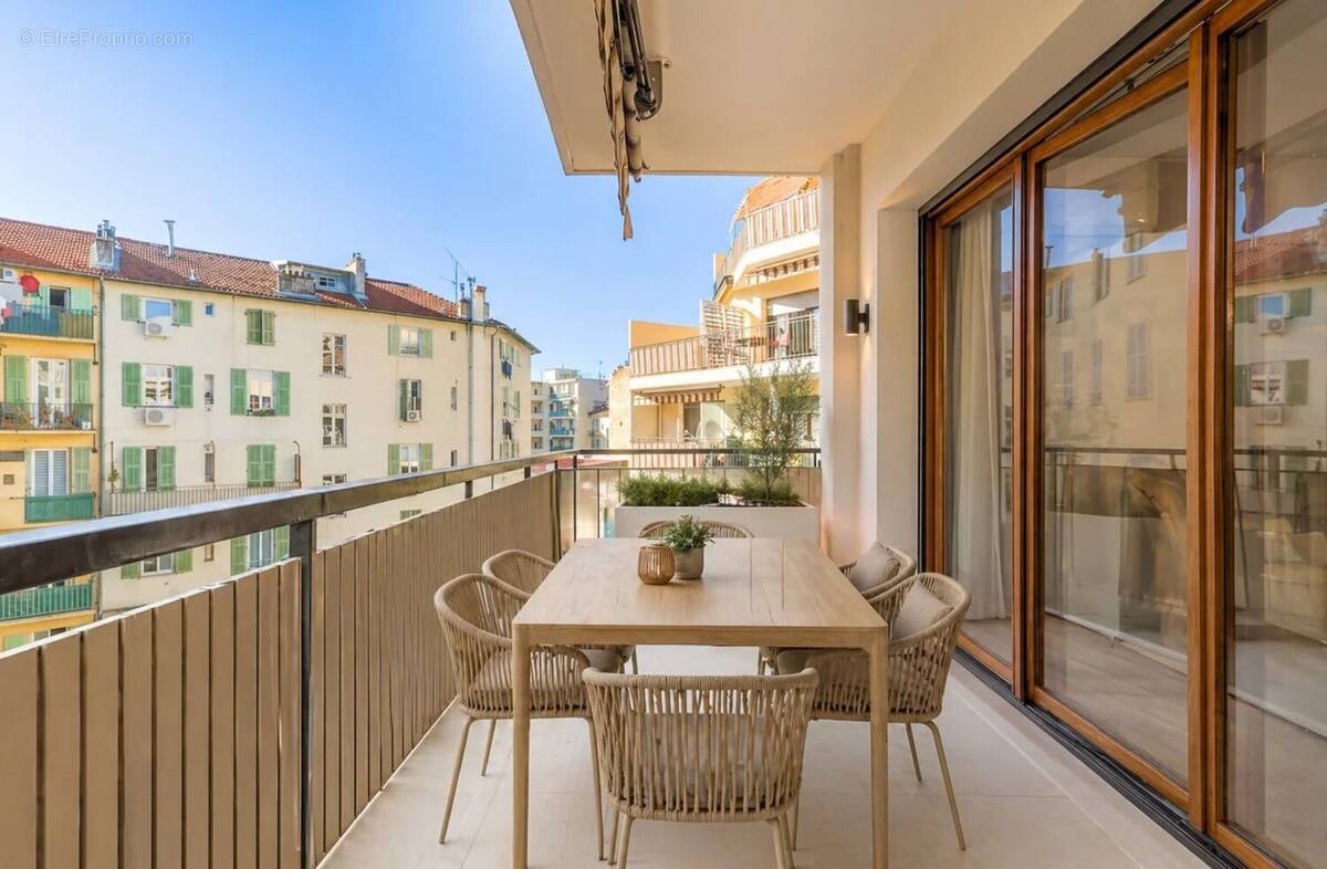 Appartement à NICE