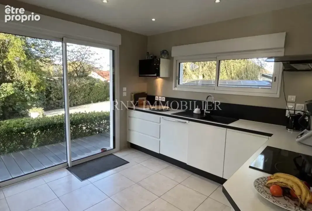 À vendre - maison à quelques pas de la plage et des commerces - photo 7