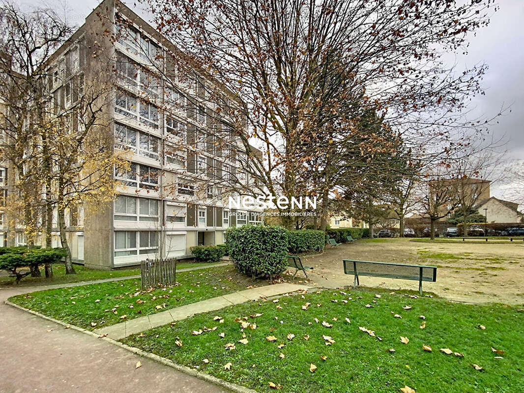 Appartement à STAINS