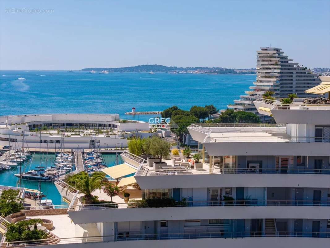 Appartement à VILLENEUVE-LOUBET