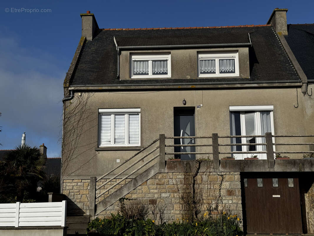 Maison à CAMARET-SUR-MER
