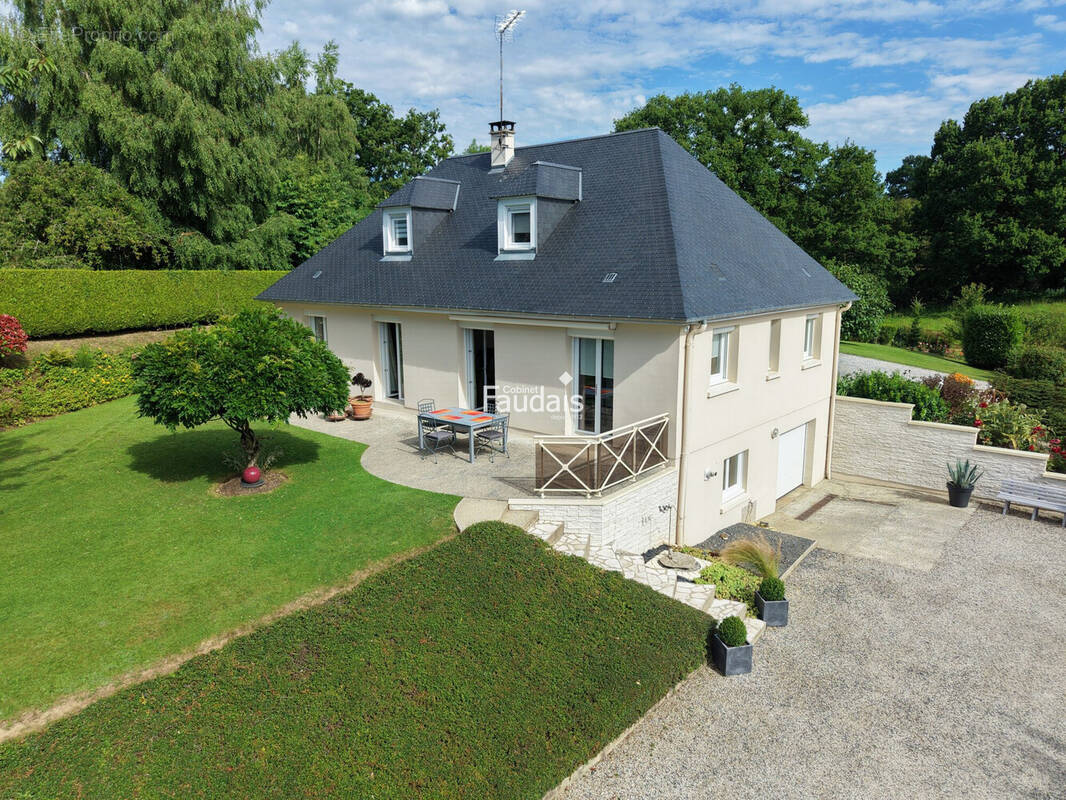 Maison à SAINT-GILLES