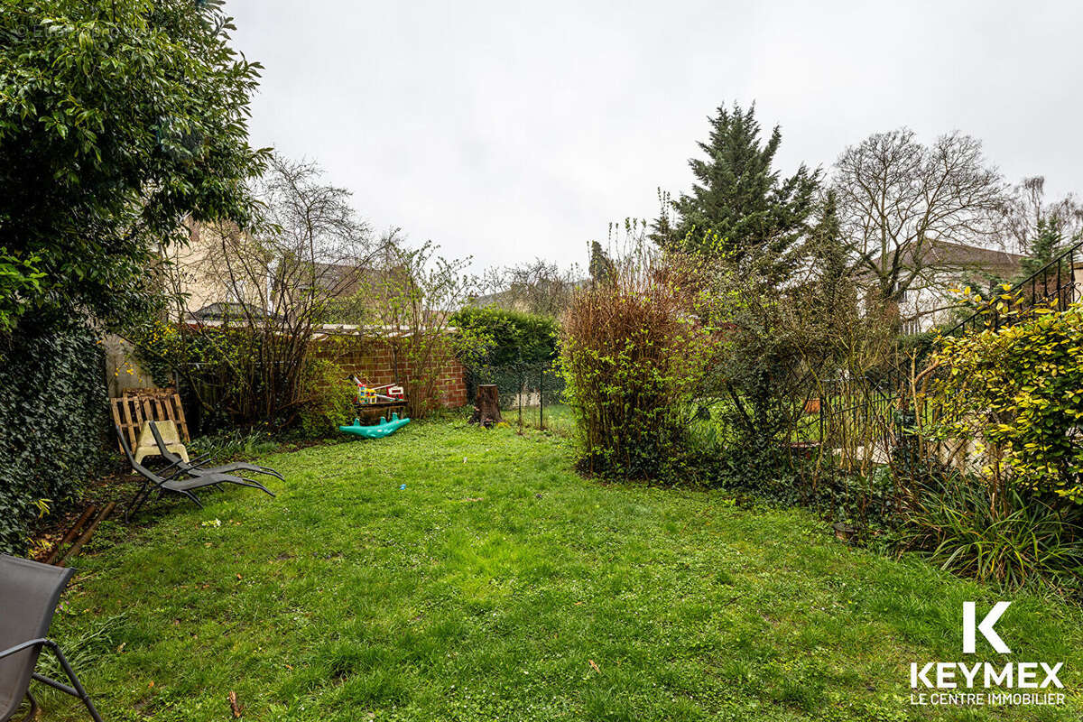 Maison à BEAUMONT-SUR-OISE