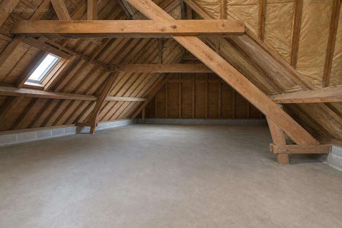 Maison à LA BAZOCHE-GOUET