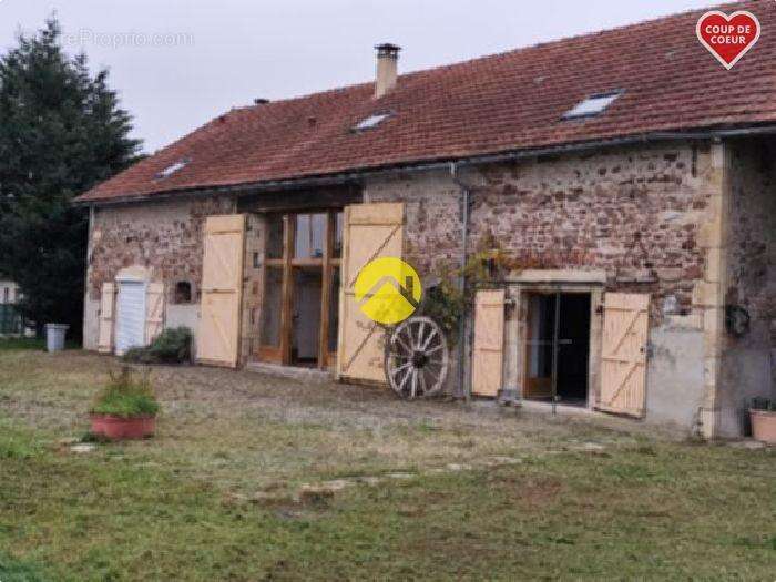 Maison à NERIS-LES-BAINS