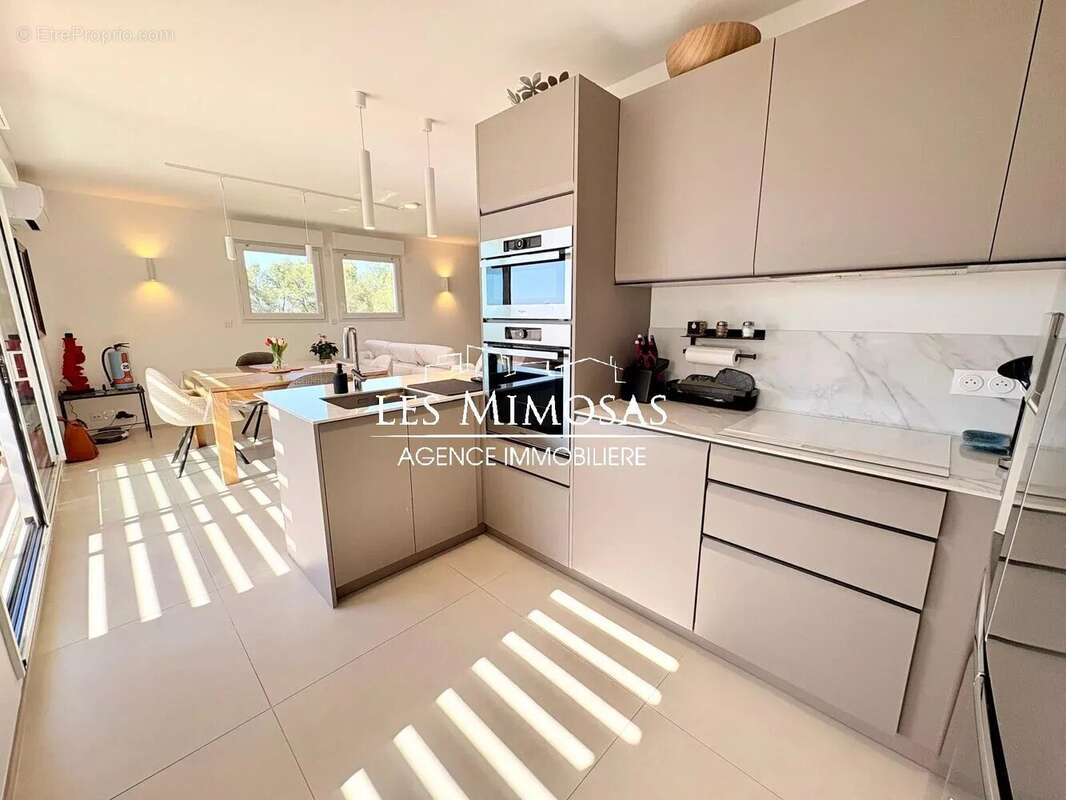 Appartement à FREJUS