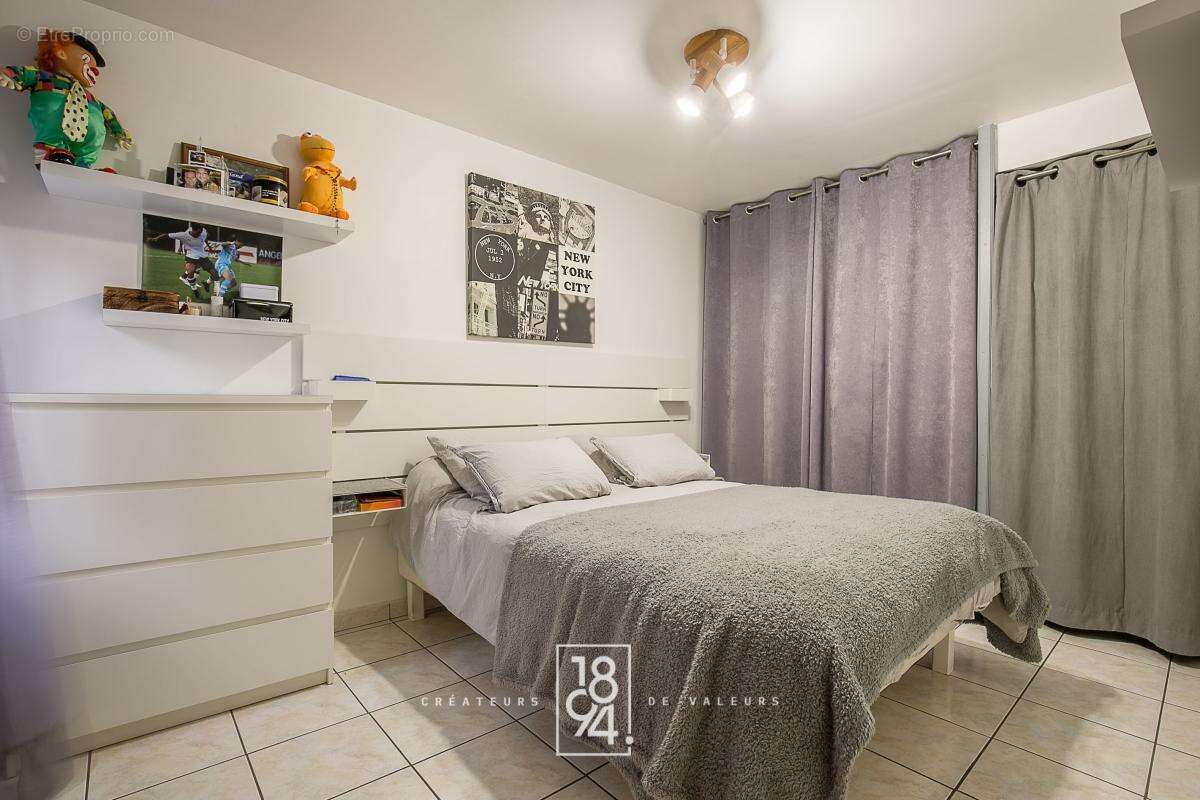 Appartement à MARSEILLE-16E