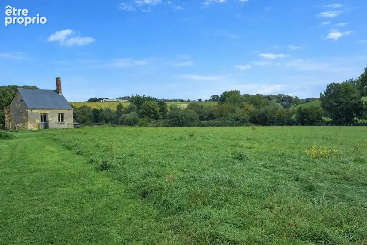 Longère rénovée et dépendances - photo 13