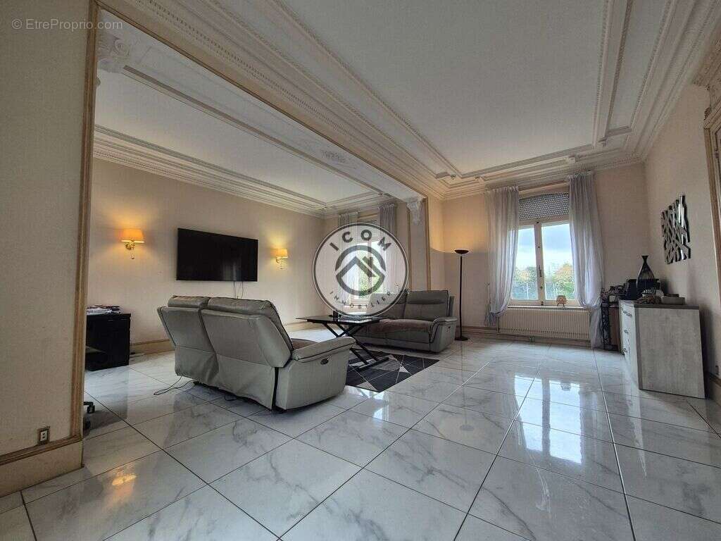 Maison à HAUTMONT