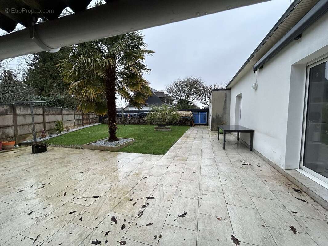 Maison à SAINT-EVARZEC