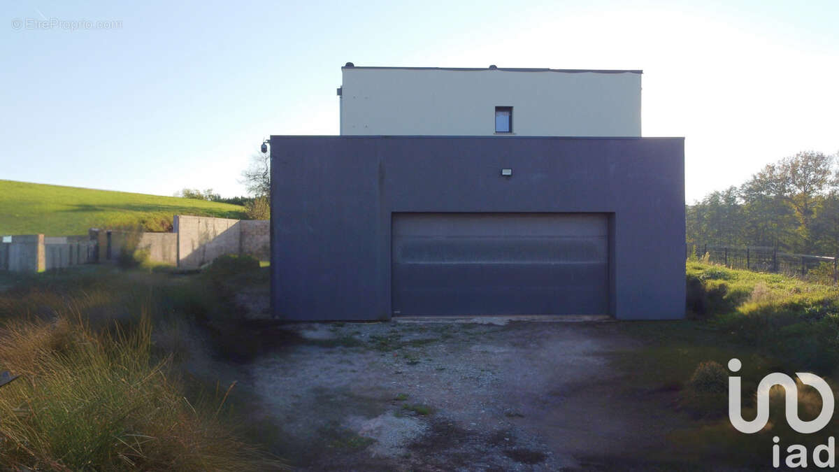 Photo 2 - Maison à FRAHIER-ET-CHATEBIER