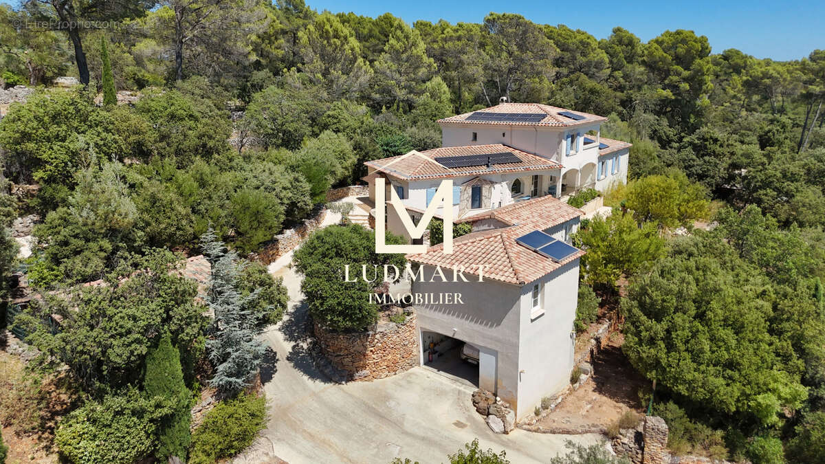 Maison à LORGUES