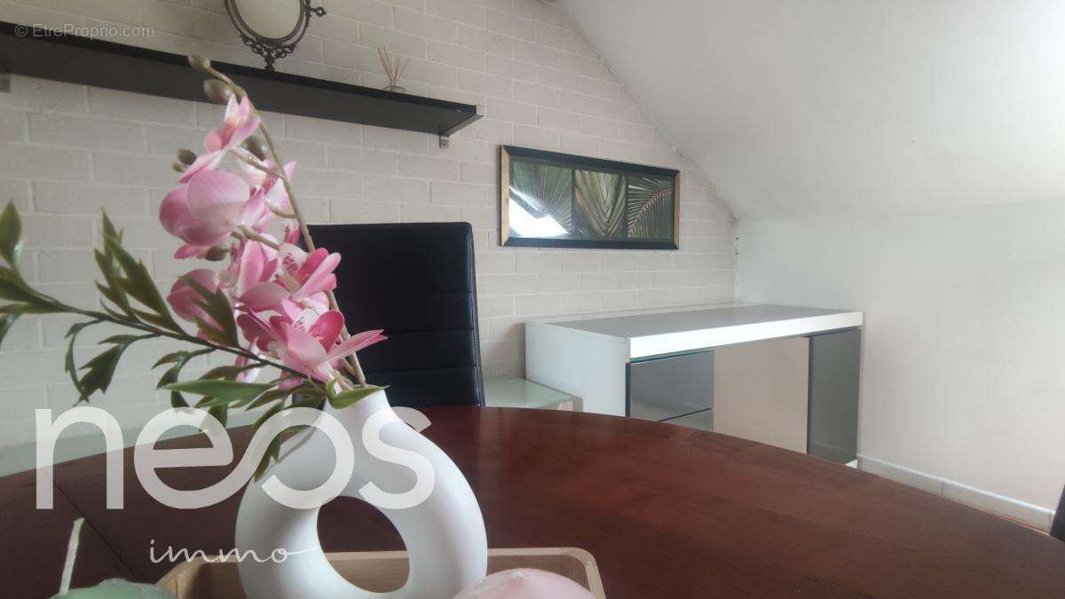 Appartement à BRIE-COMTE-ROBERT
