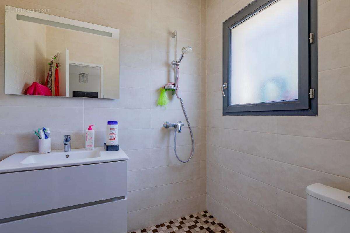 Maison de 6 pièces de 128 m² à Charvieu-Chavagneux - photo 12