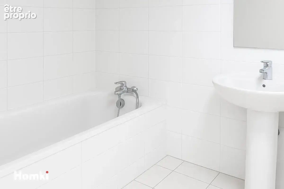 Appartement T3 de 68 m² à Perpignan 66000, Place de la République - photo 6