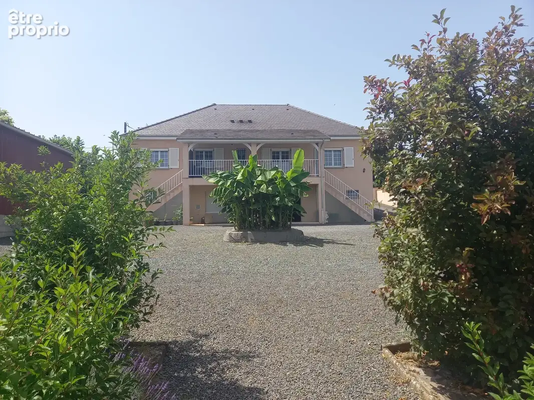 Maison 5 pièces 240 m² à vendre à Dompierre-Sur-Besbre (03290) - photo 9