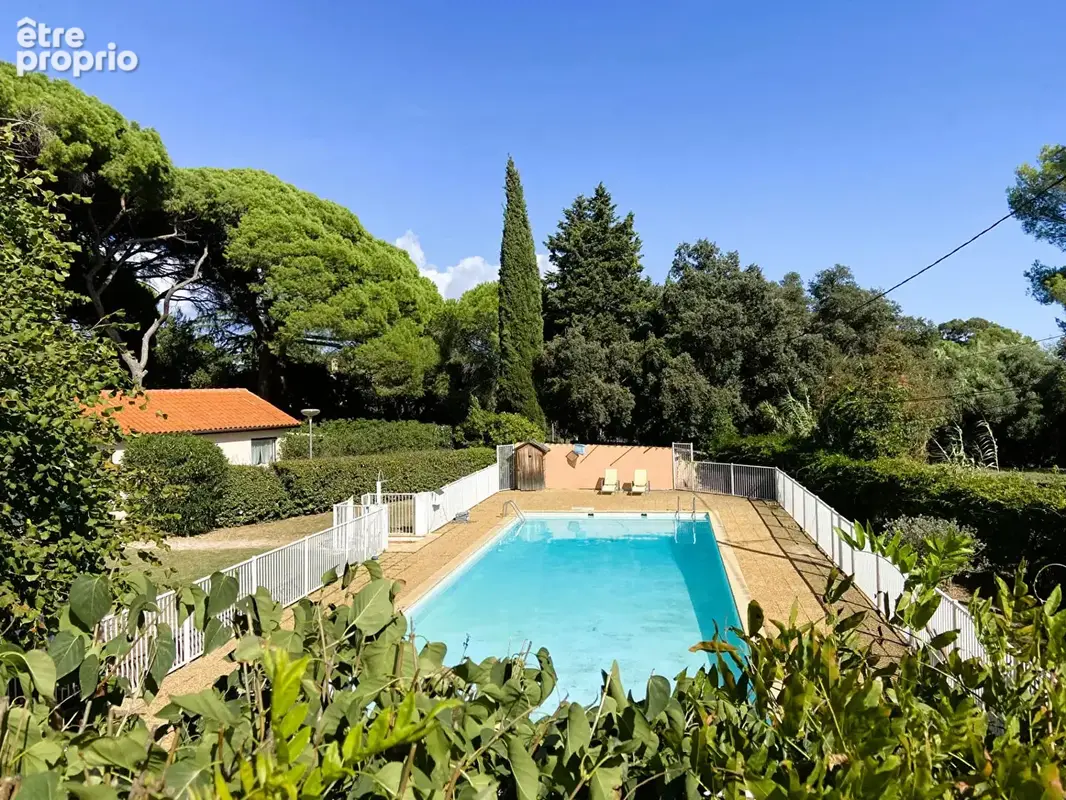Appartement T1 à vendre à La Londe-les-Maures avec vue mer - Idéal investisseur - photo 10